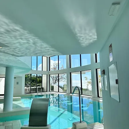 Palo Alto, Marbella,