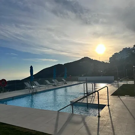 Palo Alto, Marbella,