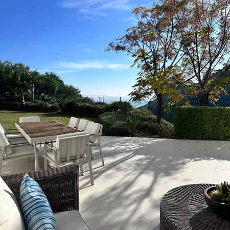 Palo Alto, Marbella, *